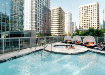 Urban Hotels: City Escape Gems